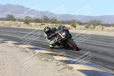 media/Dec-04-2025-Racers Edge (Thu) [[5ebc9f124d]]/2-A Group/1-Session 2 (Turn 7 Inside)/